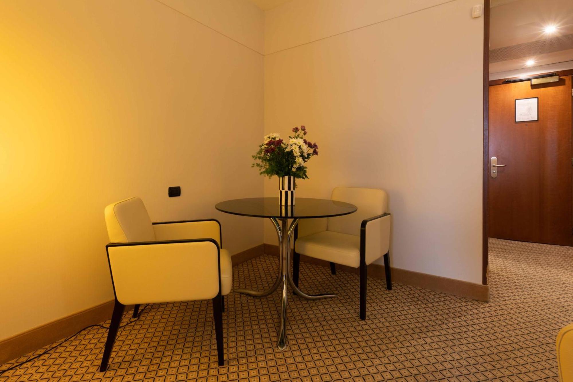 Belstay Milano Assago Exterior photo
